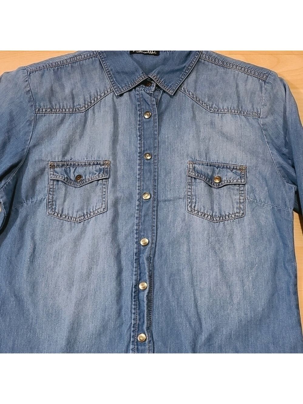 Fashion Web Medium Wash Denim Western Pearl Snap Shirt Faded Blue Chambray Top - Picture 7 of 9